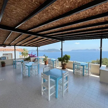 塔拉伊潘斯酒店 酒店 *