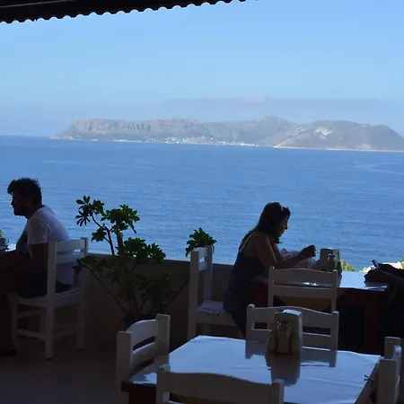 塔拉伊潘斯酒店 酒店